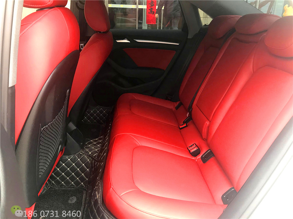 奥迪A391短视频APP黄色，奥迪A3方向盘手缝